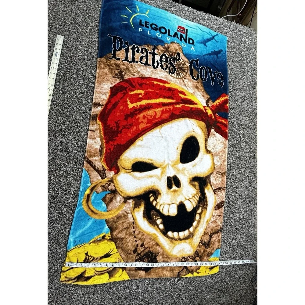 Legoland Florida Pirates Cove Beach Towel Skull Pirate Map 56x29